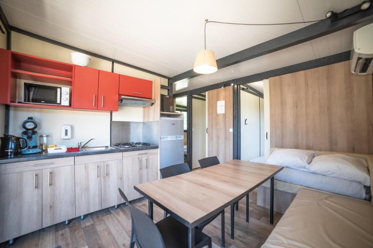 Camping Du Sevron Saint-Etienne-du-Bois  Екстер'єр фото