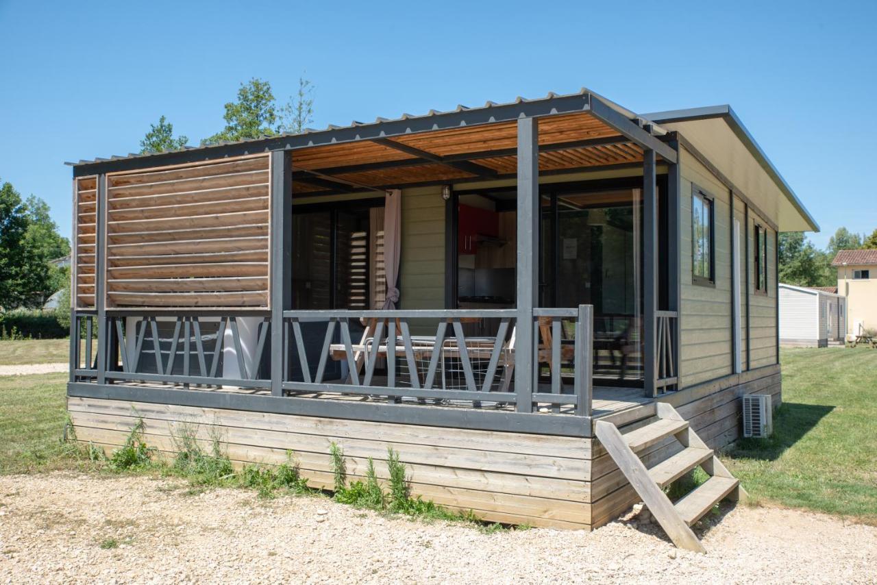 Camping Du Sevron Saint-Etienne-du-Bois  Екстер'єр фото