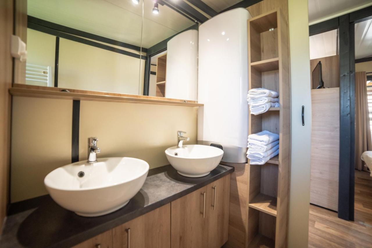 Camping Du Sevron Saint-Etienne-du-Bois  Екстер'єр фото